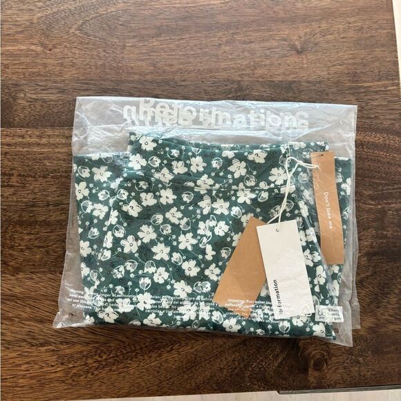 NWT Reformation Nina Ecomove Active Skirt in Cilantro - Picture 5 of 5